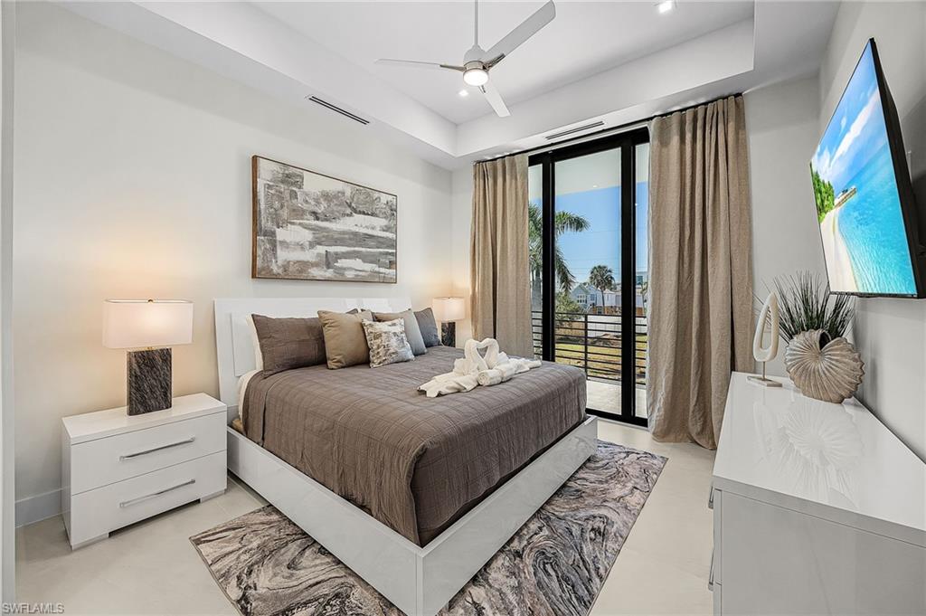 VENETIAN GARDENS - Residential