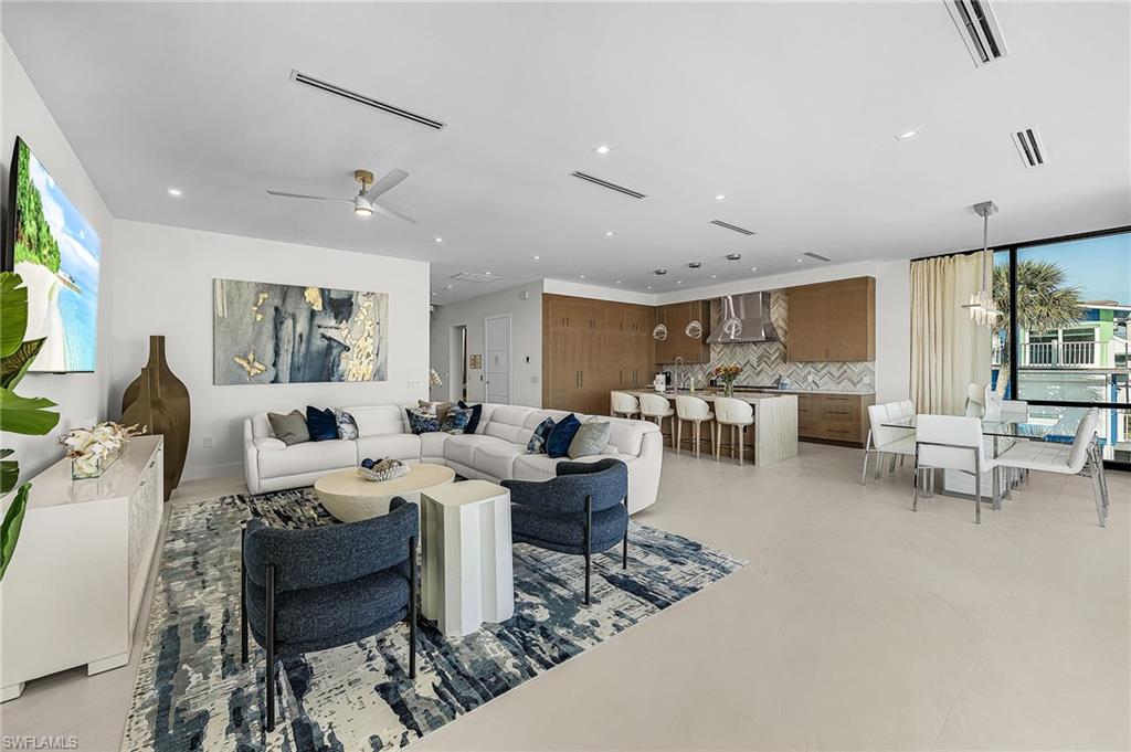 VENETIAN GARDENS - Residential