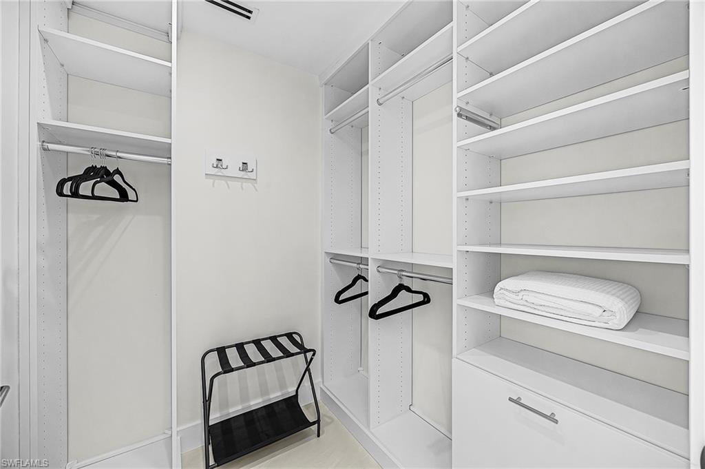 VENETIAN GARDENS - Residential