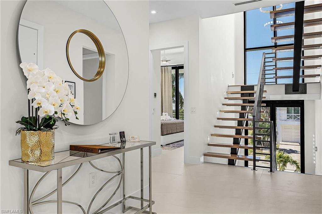 VENETIAN GARDENS - Residential