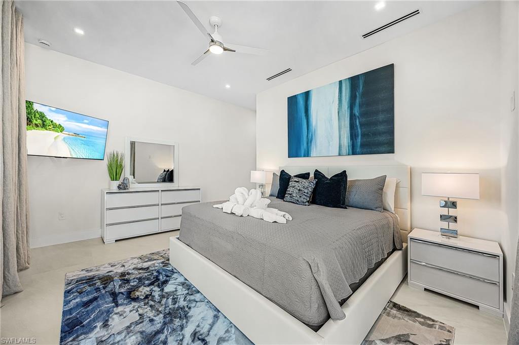 VENETIAN GARDENS - Residential