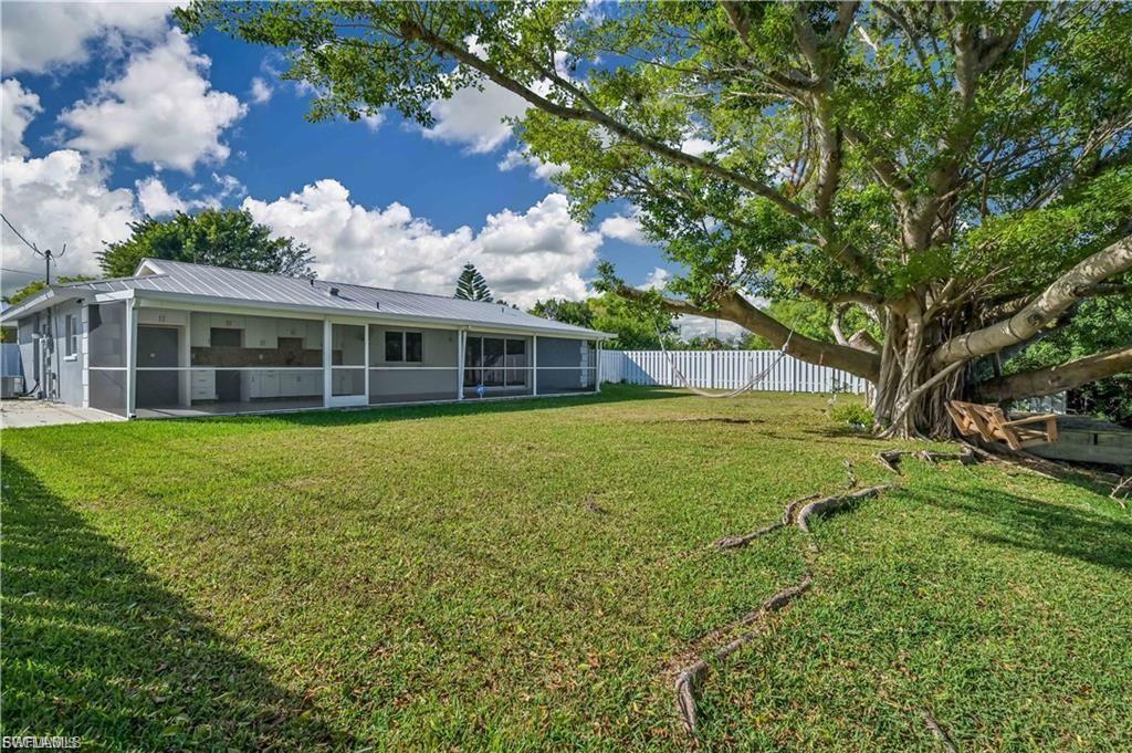 CAPE CORAL - Residential Lease