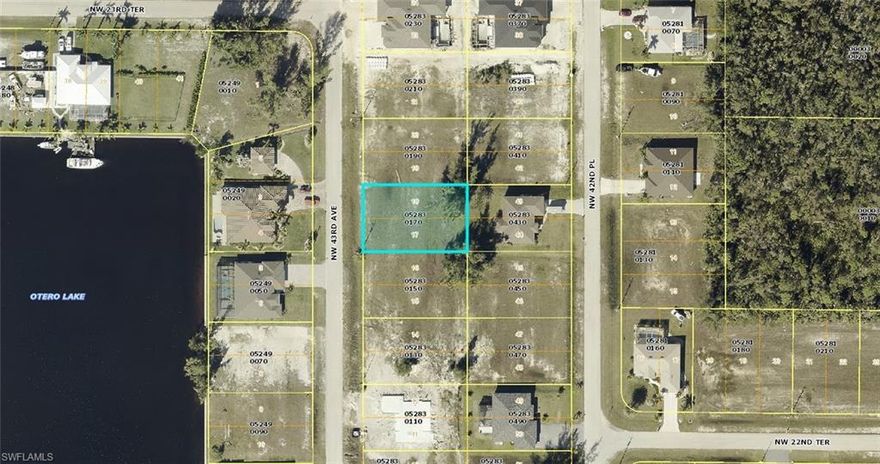 Standard sized lot located in Cape Coral. NO HOA FEES! Perfect for building your DREAM HOME where you can live the South Florida Lifestyle. Need a builder? Let us introduce you to reputable builders! Close to local shopping & boutiques, fine & casual dining, and a short car ride to local beaches!