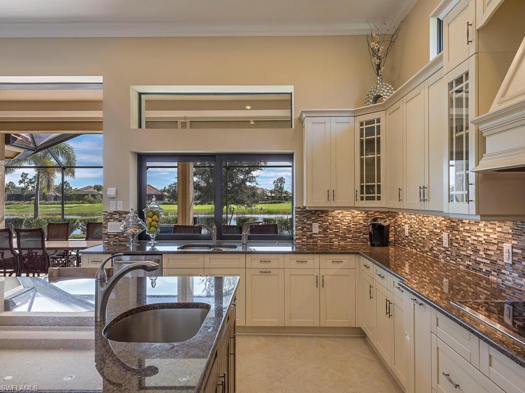 TWIN EAGLES - Residential