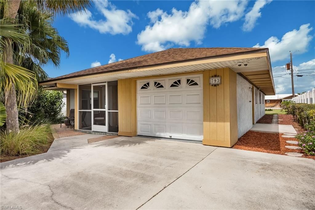 Photo of 793 91st AVE N, NAPLES, FL 34108 (MLS # 226009756)