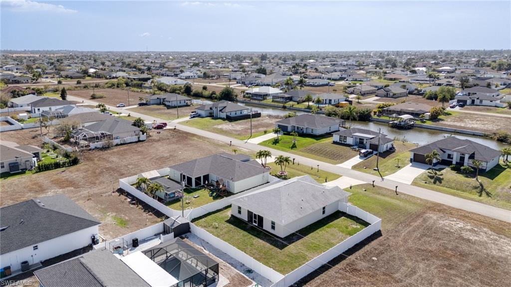 CAPE CORAL - Residential