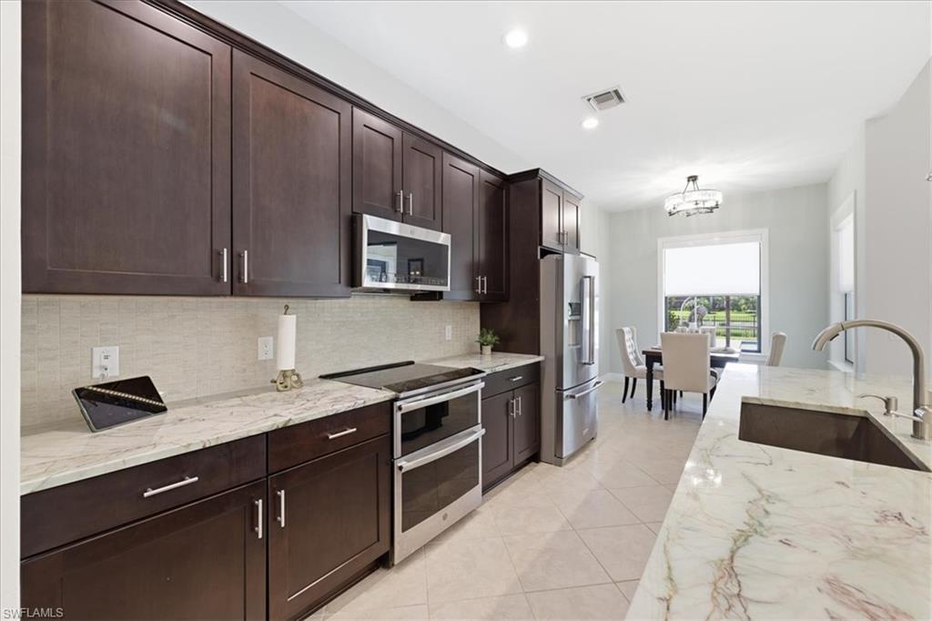 HAMPTON PARK - Residential