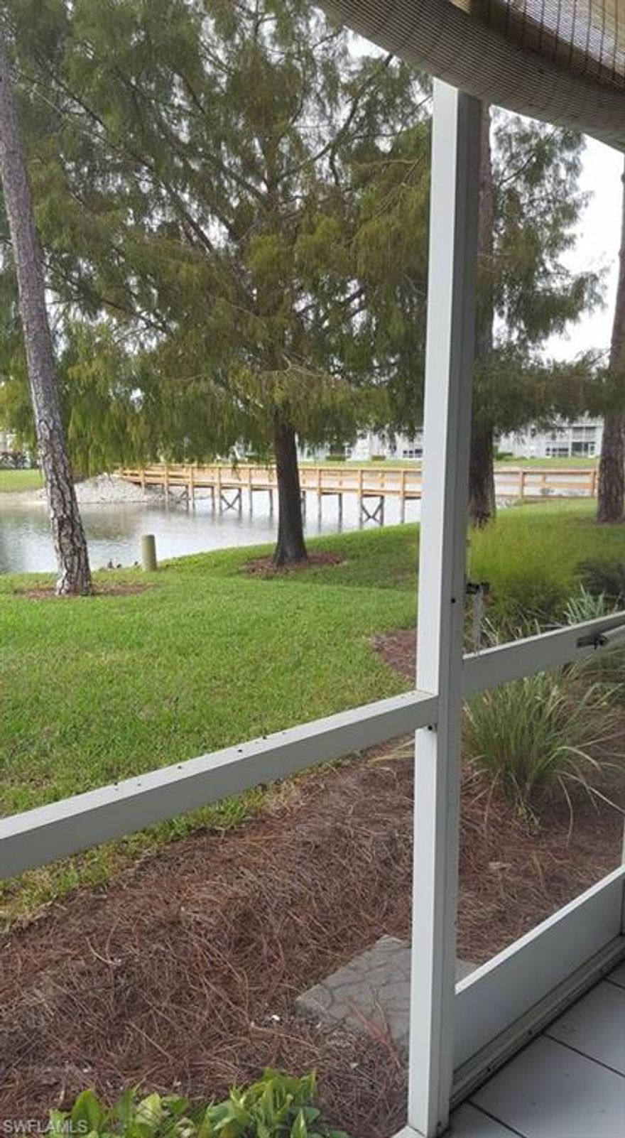 GROUND FLOOR CORNER UNIT CONDO, 2/2 PLUS DEN, MERE STEPS TO THE POOL!
TILE THROUGHOUT.
IDEAL FLORIDA CONDO LIVING, NEW WATERFORD IS PART OF THE BERKSHIRE LAKES COMMUNITY.
COMMUNITY POOL.
This unit also features a detached garage. Enjoy the New Waterford pool or stroll the lakeside walking paths during the Florida sunset. Close to Publix, Walgreens, Starbucks and several Restaurants.
CENTRALLY LOCATED, NAPLES BEACH IS ABOUT 20 MINUTES AWAY! RESTAURANTS, GOLF AND SHOPPING NEARBY. NOW IS THE TIME! NAPLES IS IT!