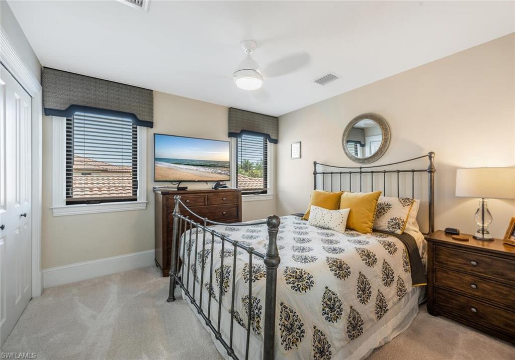 TRADITIONS - Residential Lease