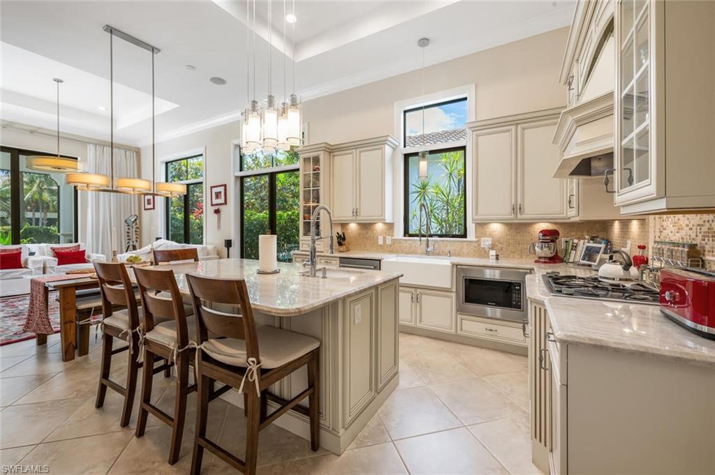 TRADITIONS - Residential Lease