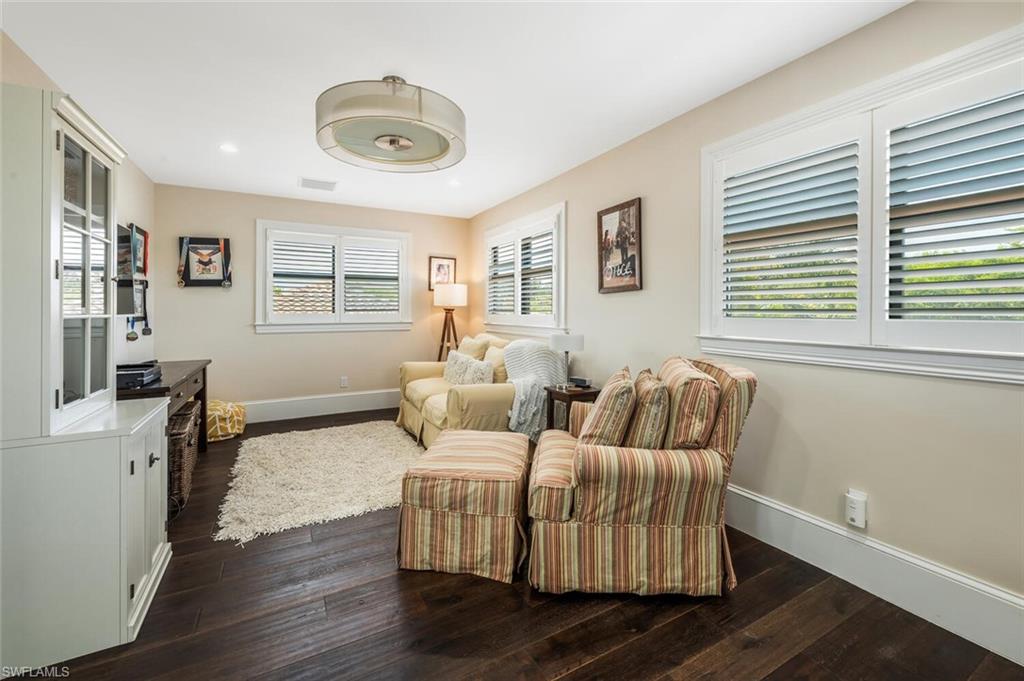 TRADITIONS - Residential Lease