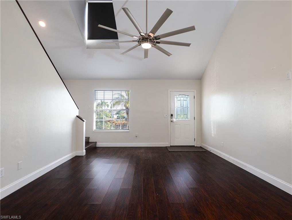 SAN CARLOS PARK - Residential