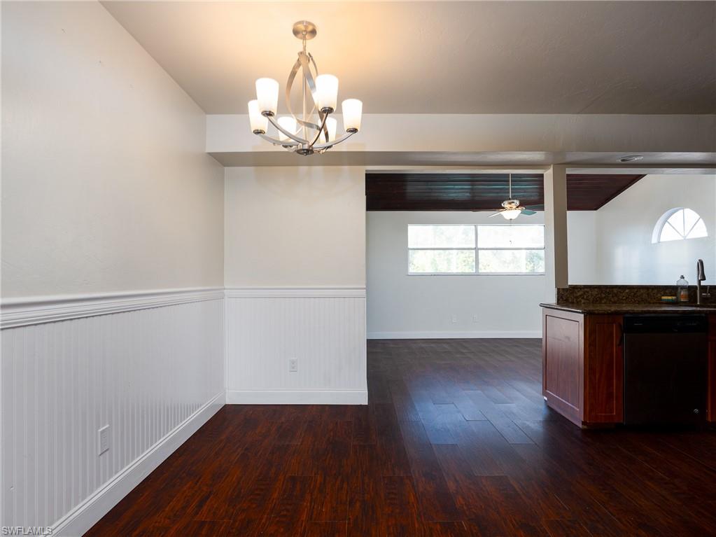 SAN CARLOS PARK - Residential