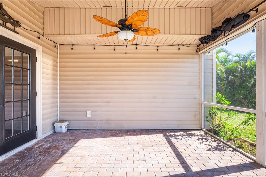 SAN CARLOS PARK - Residential