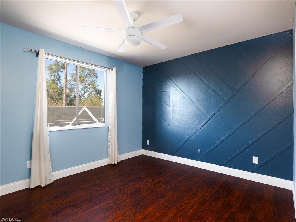 SAN CARLOS PARK - Residential