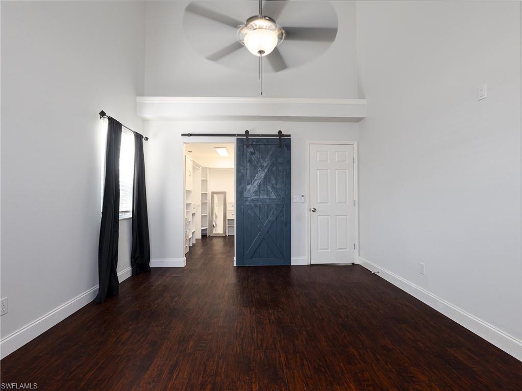 SAN CARLOS PARK - Residential