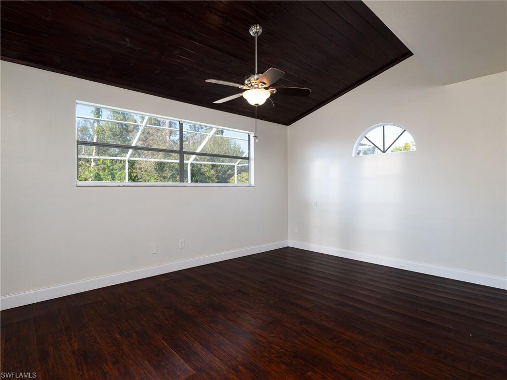 SAN CARLOS PARK - Residential