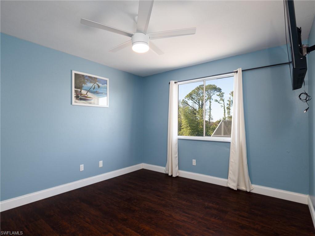 SAN CARLOS PARK - Residential