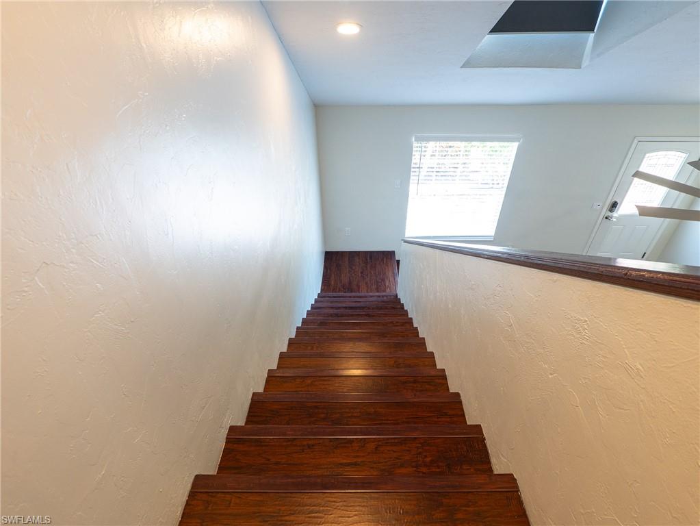 SAN CARLOS PARK - Residential