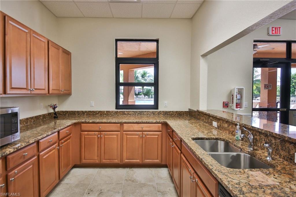 REFLECTION ISLES - Residential