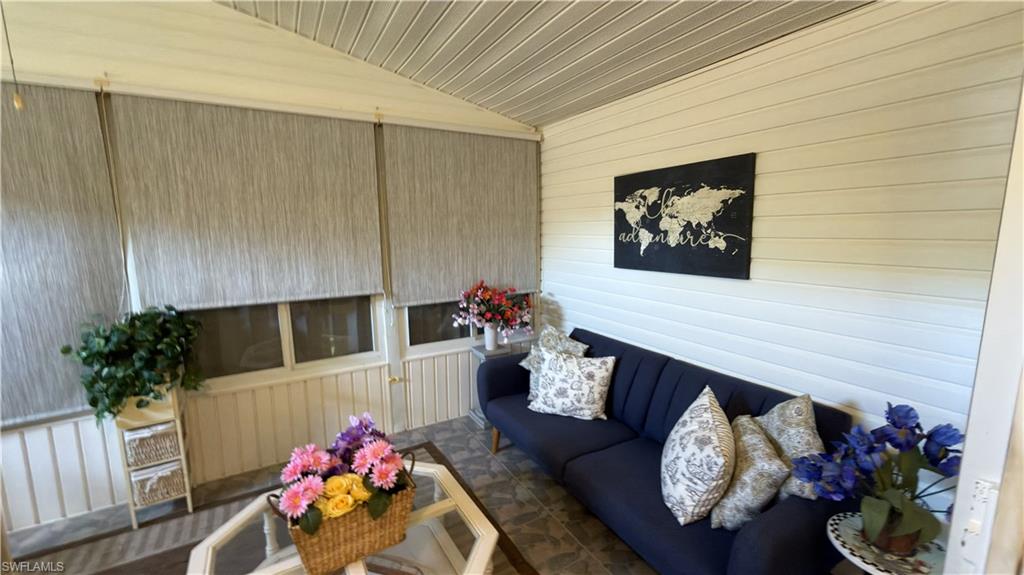 CAROUSEL COVE - Residential Lease