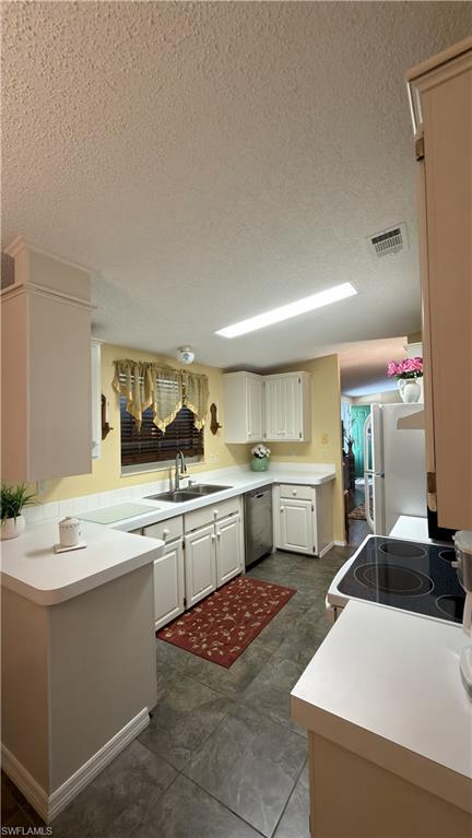 CAROUSEL COVE - Residential Lease