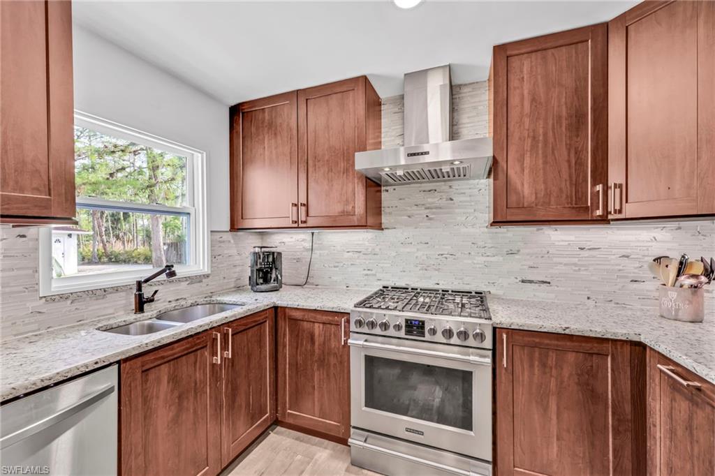 GOLDEN GATE ESTATES - Residential