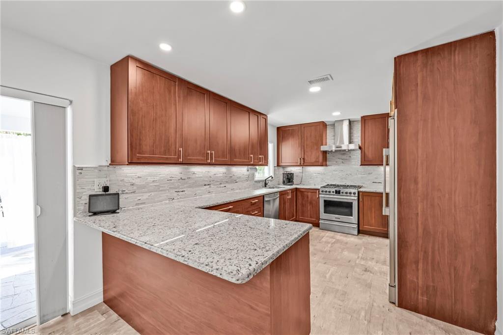 GOLDEN GATE ESTATES - Residential