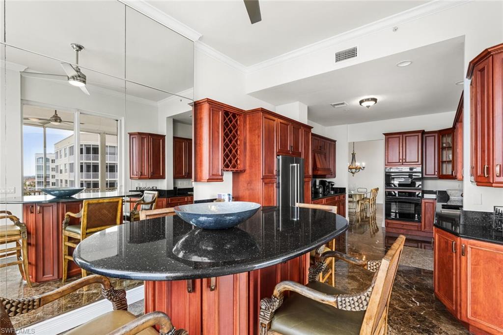 THE SHORES - Residential