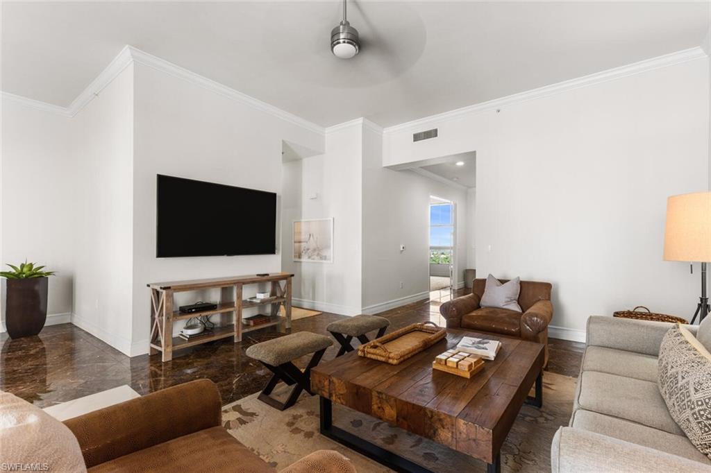 THE SHORES - Residential