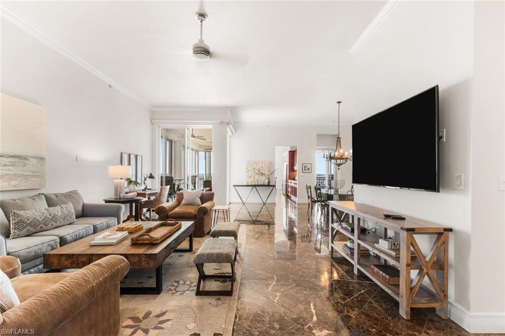 THE SHORES - Residential