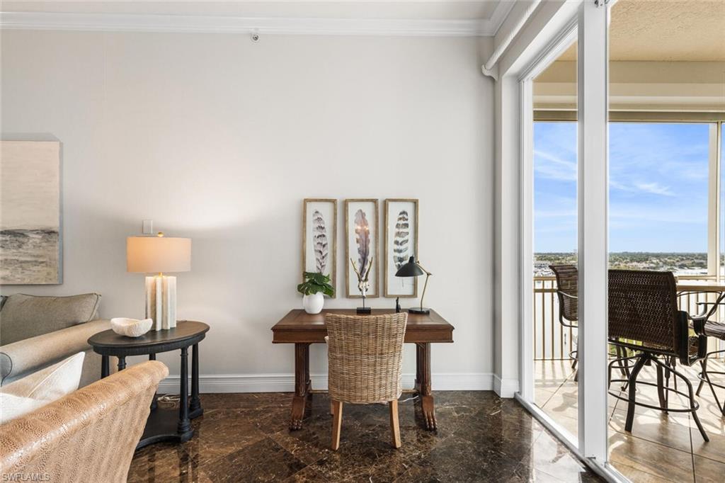 THE SHORES - Residential