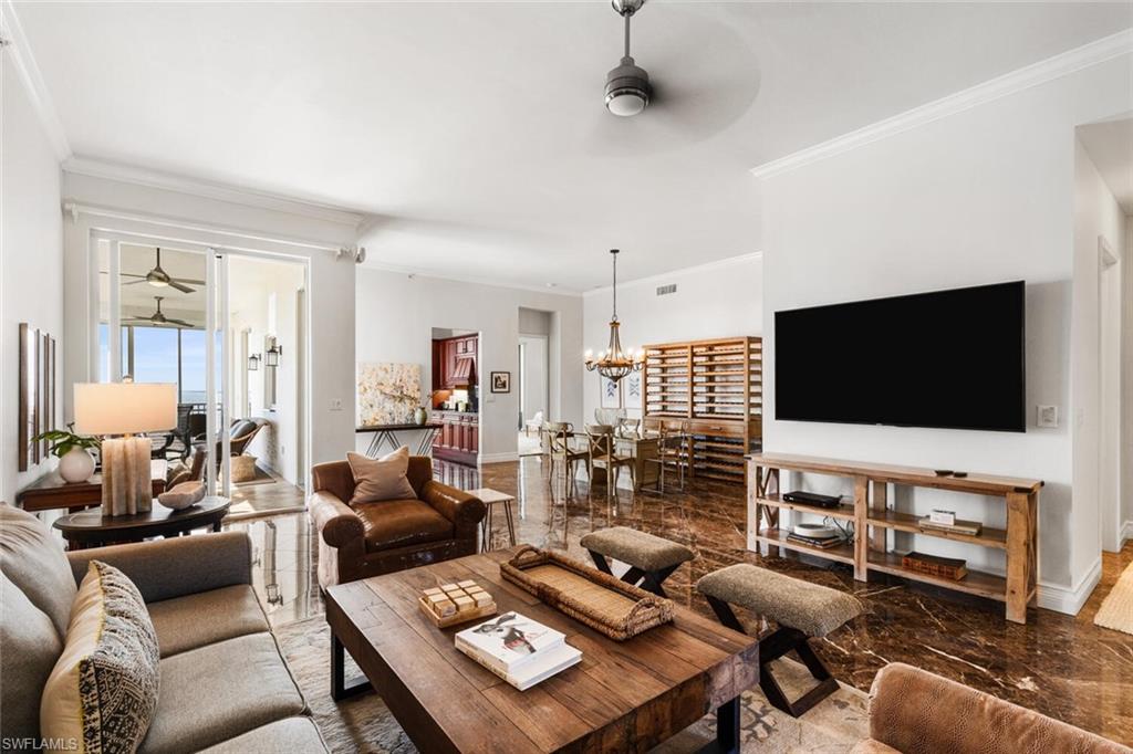 THE SHORES - Residential