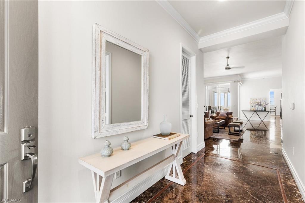 THE SHORES - Residential