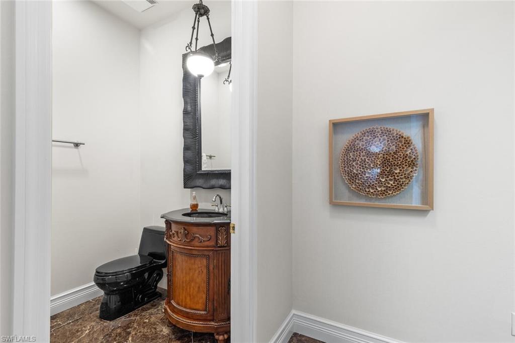 THE SHORES - Residential