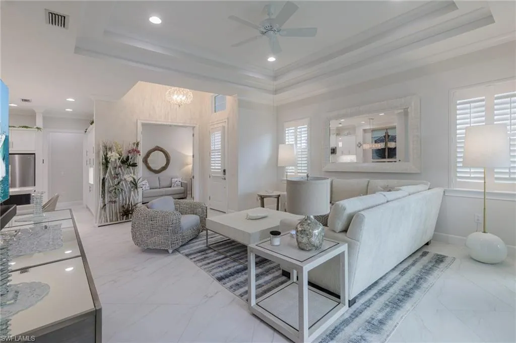 Naples, Florida 34113, United States, 2 Bedrooms Bedrooms, ,2 BathroomsBathrooms,Residential,Pending,32510