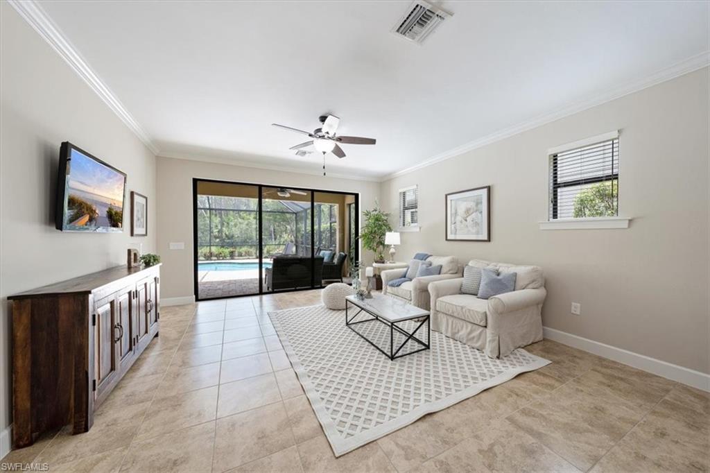 CAMDEN LAKES - Residential