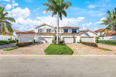 A home in NAPLES