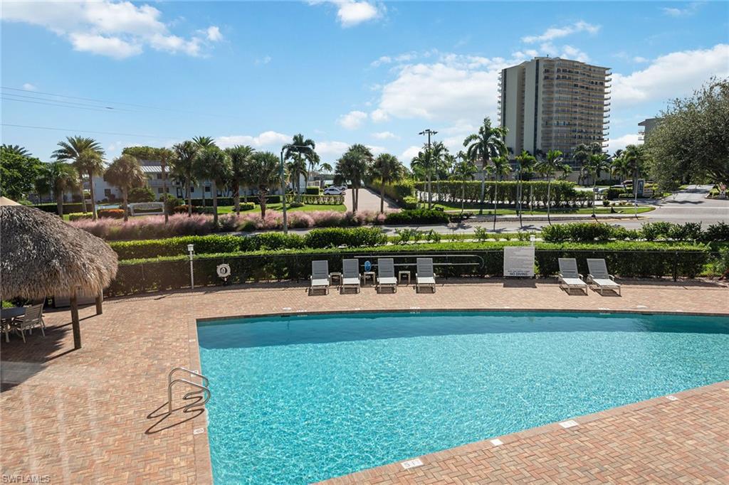 SOUTHERN BREEZE GARDENS - Residential