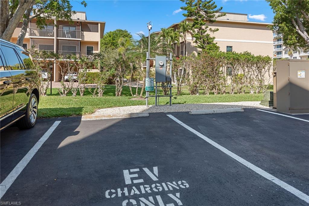 SOUTHERN BREEZE GARDENS - Residential