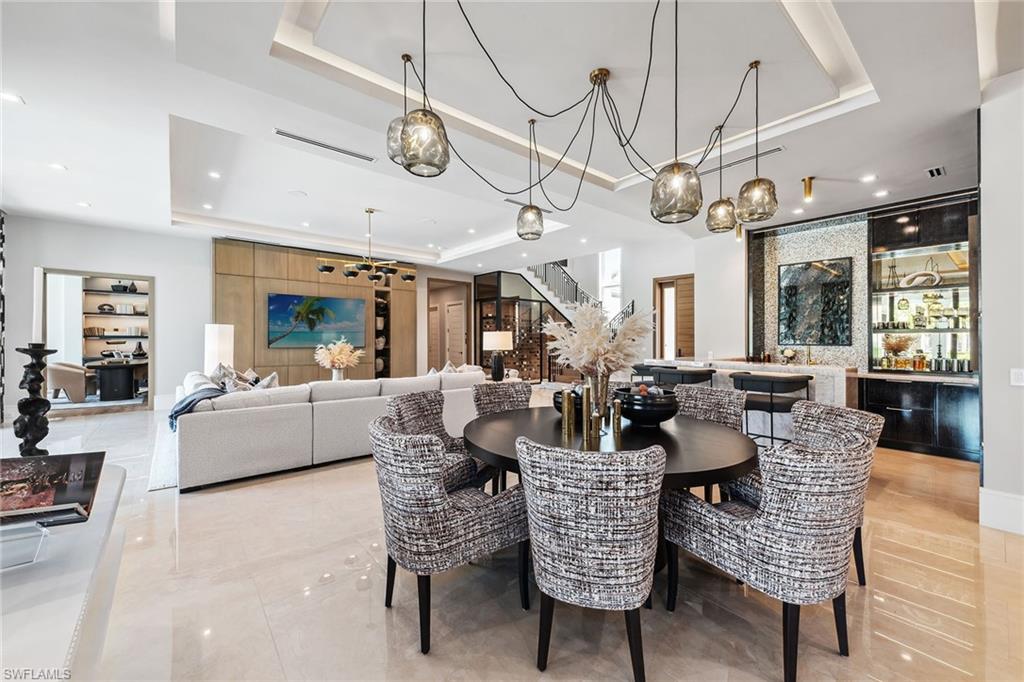 BAY COLONY SHORES - Residential