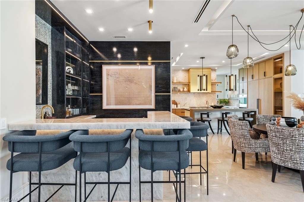 BAY COLONY SHORES - Residential