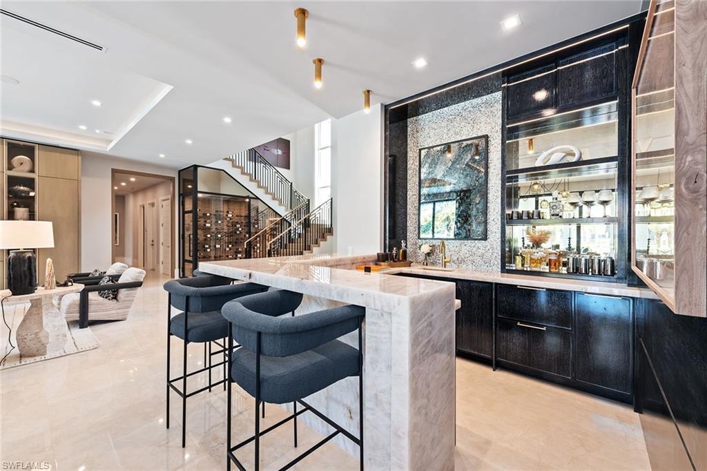 BAY COLONY SHORES - Residential