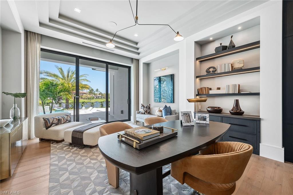 BAY COLONY SHORES - Residential