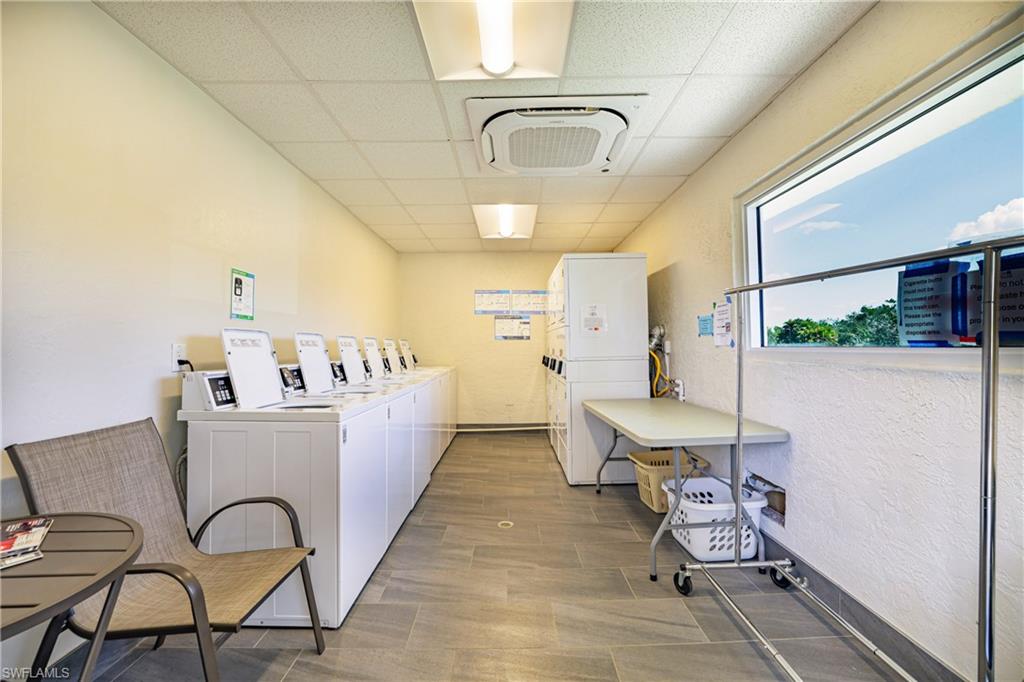 BEACH AND TENNIS CLUB - Residential