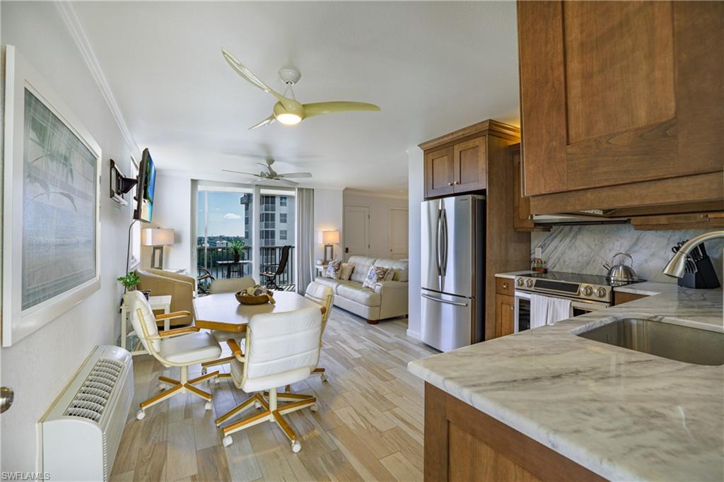 BEACH AND TENNIS CLUB - Residential