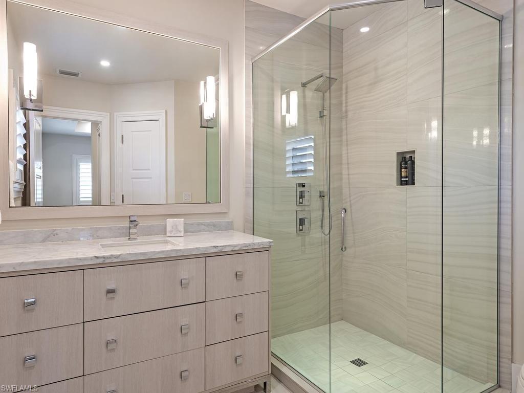AQUALANE SHORES - Residential