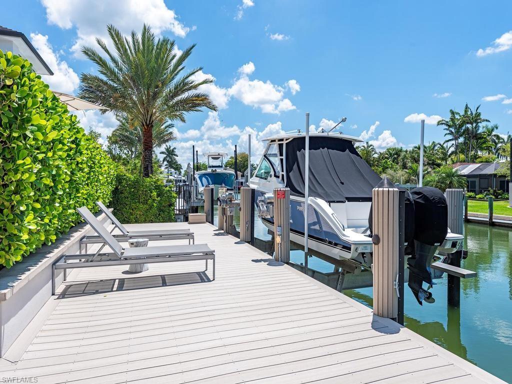AQUALANE SHORES - Residential