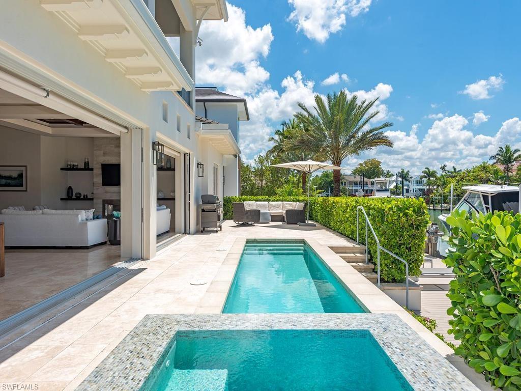 AQUALANE SHORES - Residential