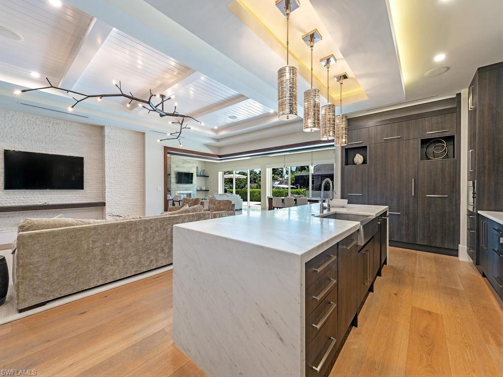 AQUALANE SHORES - Residential